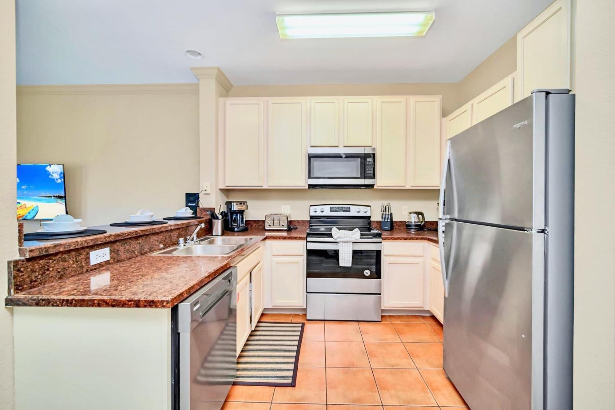 Stunning 2Br Condo With Hot Tub And Pool, Near Disney! Orlando Exterior foto